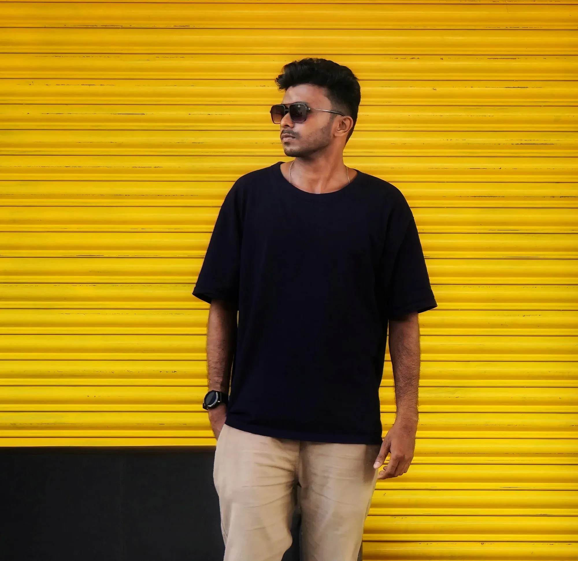 Custom plain black oversized t-shirt