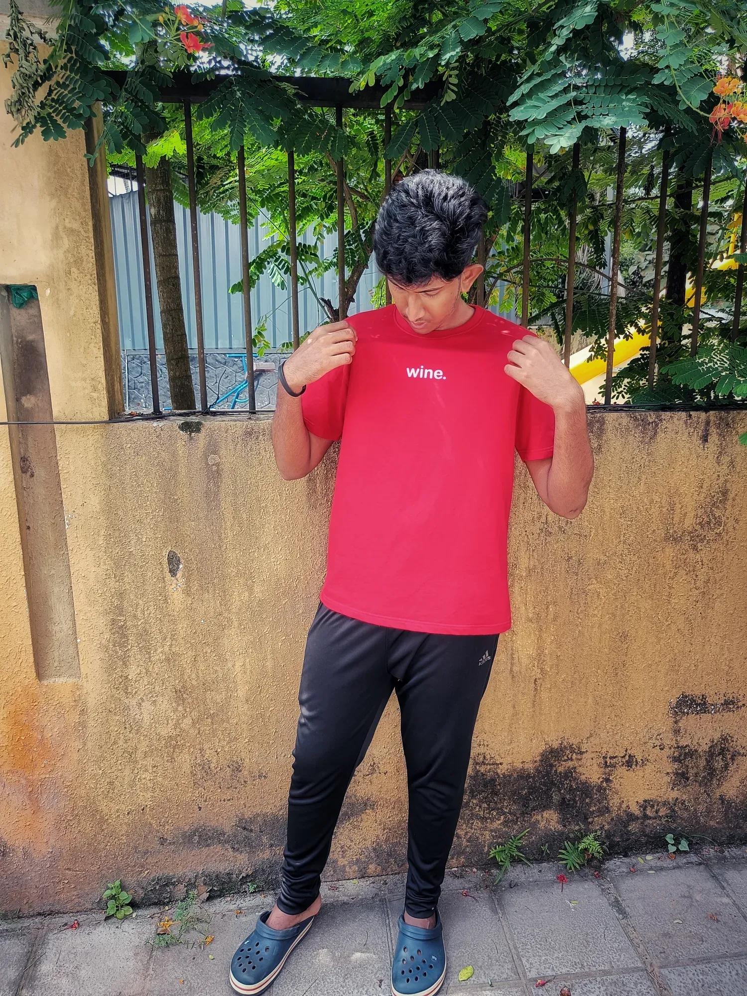 Round neck custom t-shirt